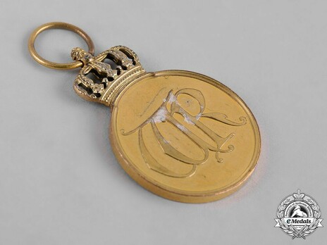 Order of the Crown, Civil Division, Type II, Gold Medal (1916-1918) Reverse