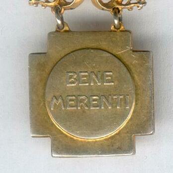 Miniature Bene Merenti (Type V) Gold Medal Reverse