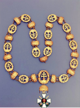 Hungarian Order of Merit, Collar, Civil Division Obverse