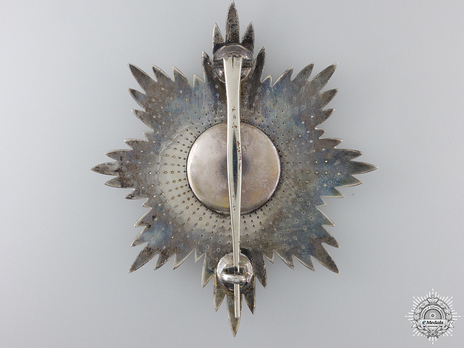 Grand Cross Breast Star (1938-) (by Garrard) Reverse