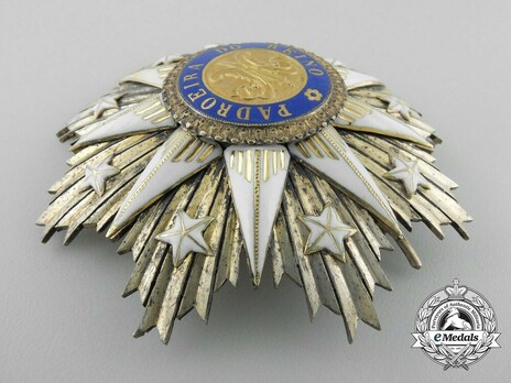 Commander Breast Star (Silver gilt and gold) Obverse