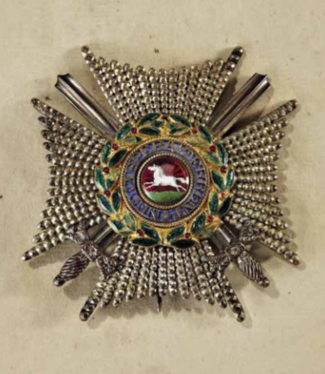Royal+guelphic+order%2c+commander+breast+star+with+swords+%28in+silver+and+silver+gilt%29%2c+obv+