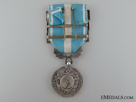 Silver Medal (with 3 clasps, stamped "GEORGES LEMAIRE") Reverse