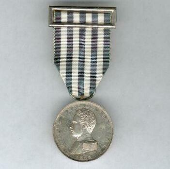 Silver Medal (for 15 Years, 1863-1911) Obverse