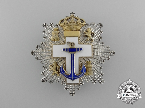 2nd Class Breast Star (white distinction) Obverse