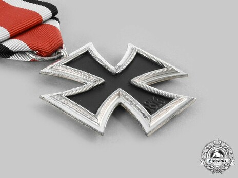 Iron Cross II Class, by W. Deumer, #3, L/11 (regular frame, "3") Reverse