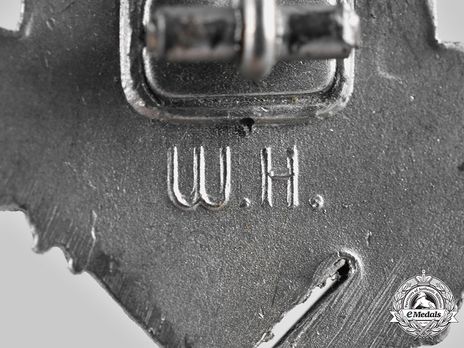 Infantry Assault Badge, by W. Hobacher Detail