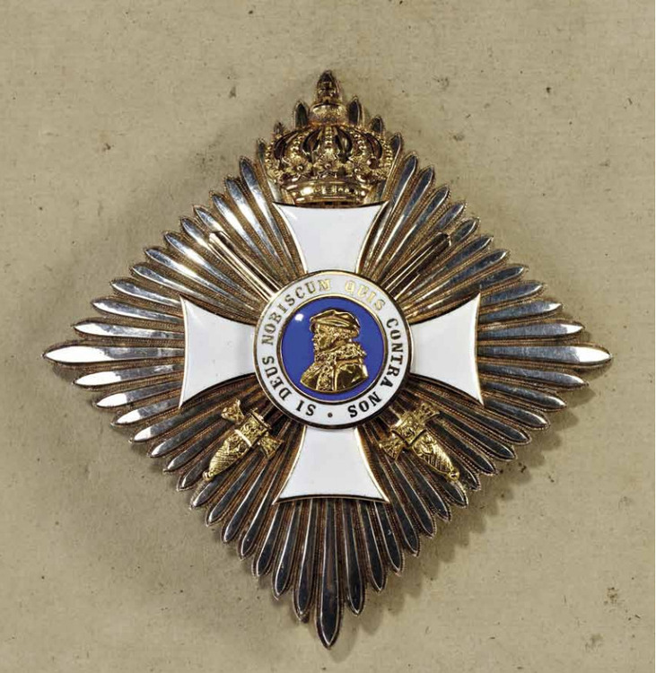 Commander+breast+star+with+swords+and+crown%2c+obv+