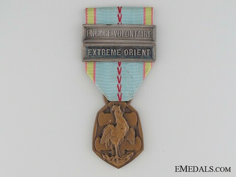 Bronze Medal (with 2 clasps, stamped "G. SIMON" "F. JOSSE") Obverse