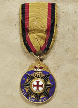 Medal for Art and Science, Small (in silver gilt) Obverse