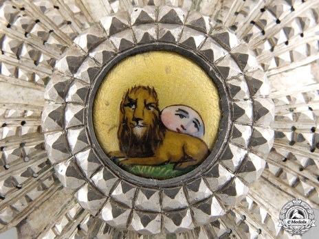 II Class Commander Breast Star (with couchant lion) Obverse