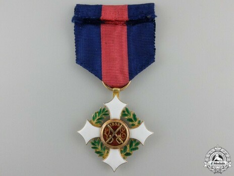 Military Order of Savoy, Type II, Knight (in gold) Reverse