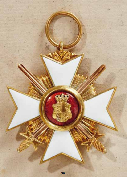 Princely+honour+cross%2c+military%2c+ii+class+cross%2c+swords+and+rays+in+gold%2c+obv+
