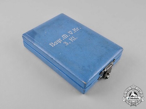 Order of Military Merit, Military Division, III Class Military Merit Cross Case of Issue Obverse