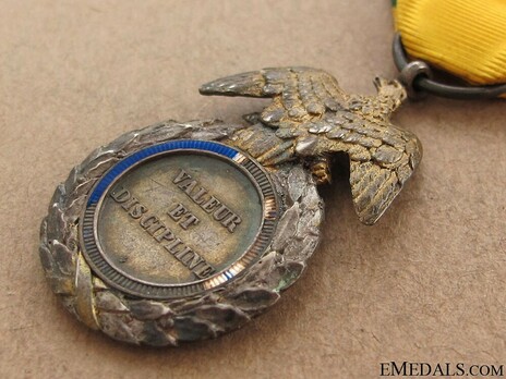 Silver Medal (with Eagle suspension) Reverse