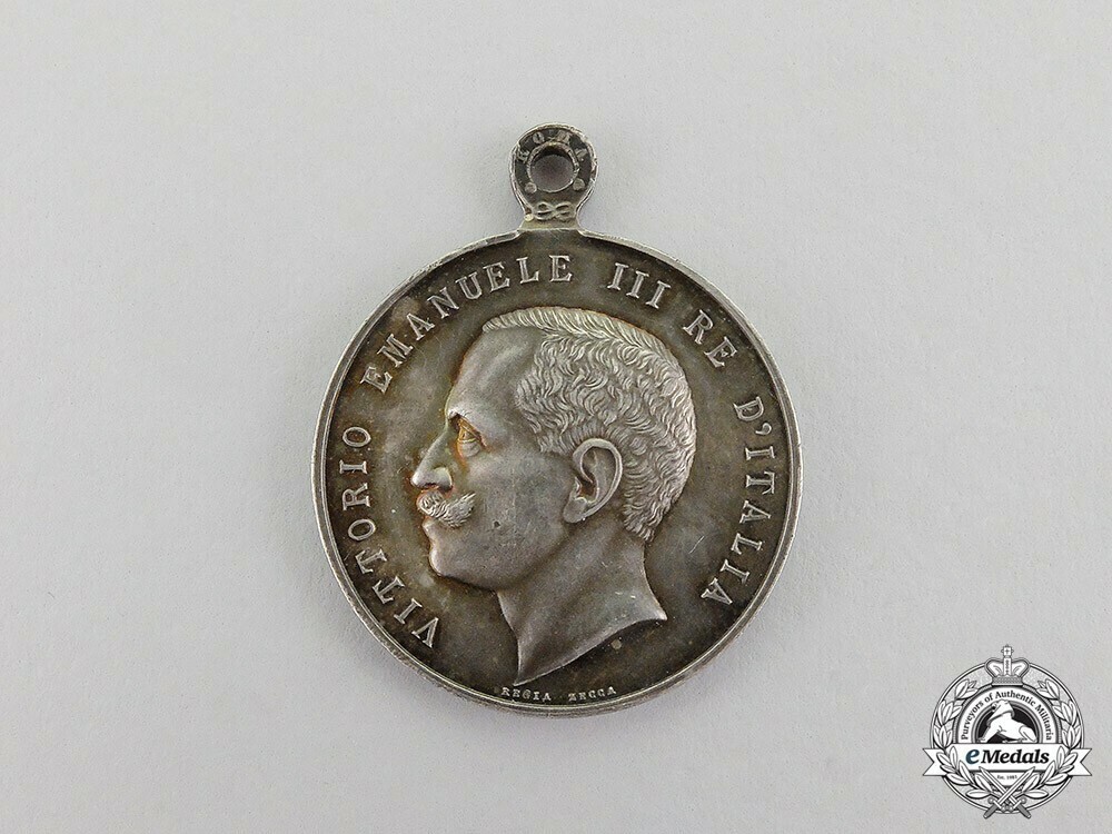 Royal+house+remembrance+medal%2c+in+silver+1