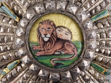 III Class Commander (with couchant lion, with French "swan" import mark) Obverse