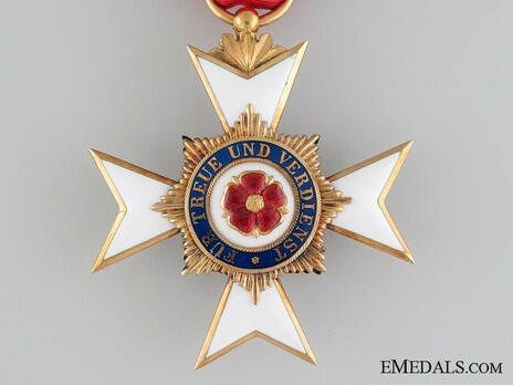 House Order of the Honour Cross, Type II, III Class Cross (in silver gilt) Obverse