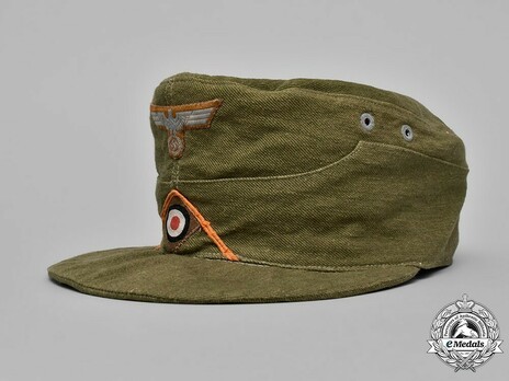 Afrikakorps Heer Field Police NCO/EM's Visored Field Cap with Soutache Profile