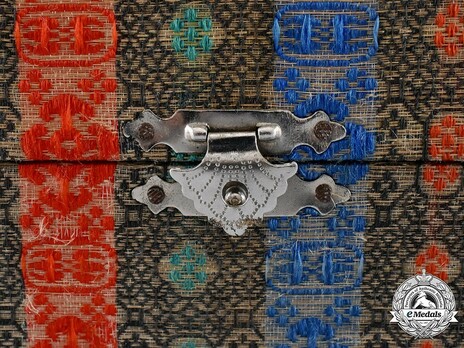 Order of the Golden Grain, Type II, II Class Sash Badge Case of Issue