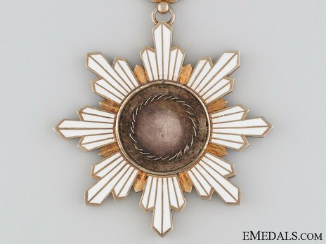 Order of the Golden Grain, I Class Sash Badge Obverse