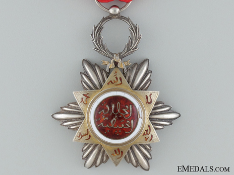 Order of Ouissan Alaouite, Type I, V Class Knight Obverse