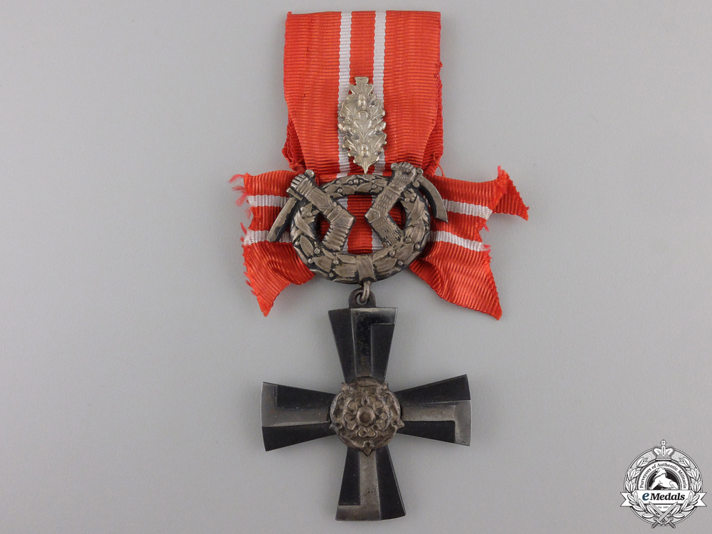 Order+of+the+cross+of+liberty%2c+military+division%2c+iv+class+%28with+oak+leaves+1941%29