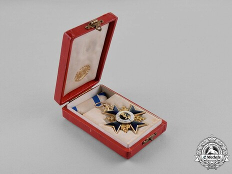 Order of Military Merit, III Class Cross Case of Issue Interior