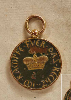 Medal for War Merit, for Enlisted Men Obverse