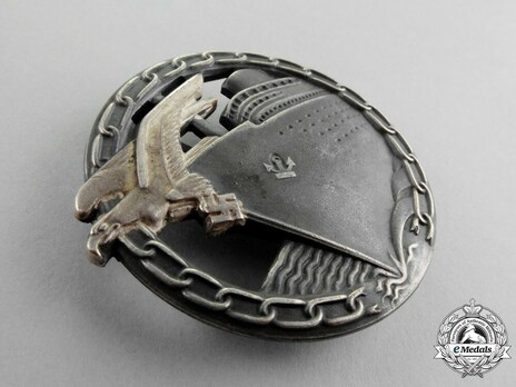 Blockade Runner Badge, by C. Schwerin (in tombac) Obverse