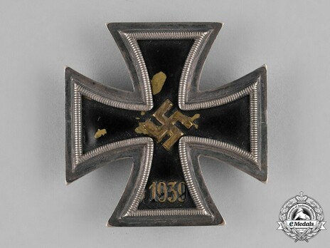 Iron Cross I Class, by O. Schickle (unmarked) Obverse
