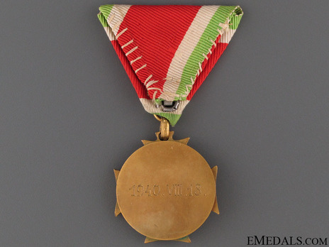 Crew Long Service Decoration (for Officers) Reverse