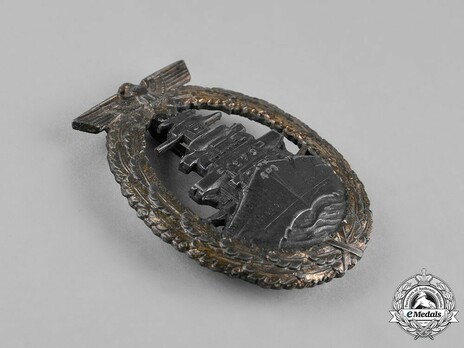 High Seas Fleet Badge, by C. Schwerin (in zinc) Obverse