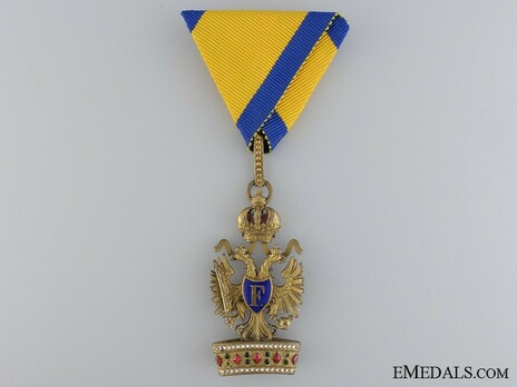 Type III, Civil Division, III Class (in Bronze gilt) Obverse