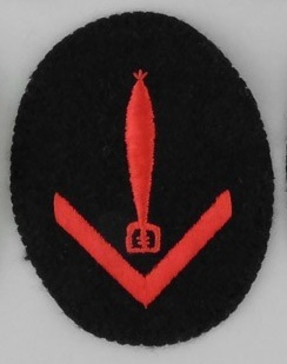 B 9044