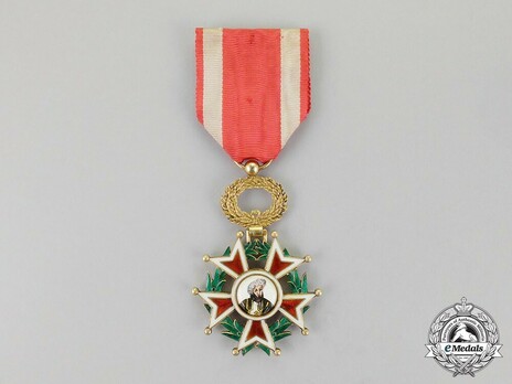 Order of the Brilliant Star of Zanzibar, Type IV, V Class Knight (with portrait) Obverse