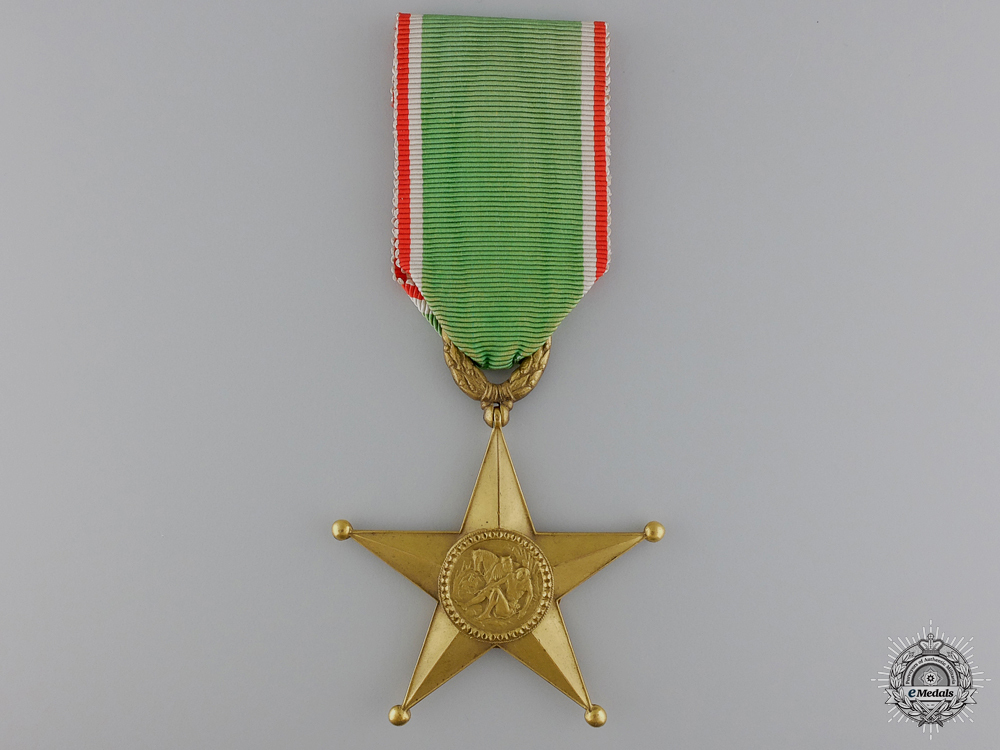 Img 04.jpg54a40e23c38e1