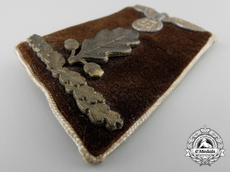 NSDAP Ober-Abschnittsleiter Type IV Kreis Level Collar Tabs Obverse