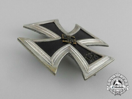 Iron Cross I Class, by Wächtler & Lange (unmarked, non-magnetic) Obverse