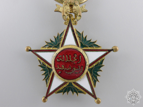 Order of Ouissan Alaouite, Type II, IV Class Officer Obverse
