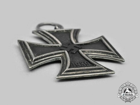 Iron Cross II Class, by Schenkl (Type 2 frame, "27") Obverse
