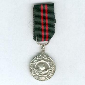 Miniature Winter War Silver Medal Observe
