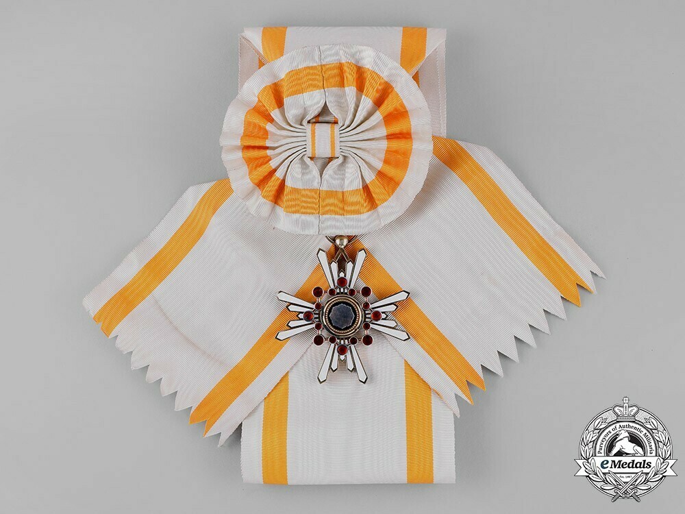 Order+of+the+sacred+treasure%2c+i+class+1