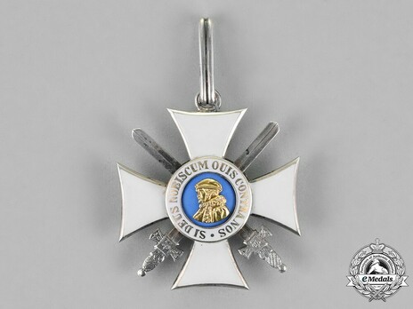 Order of Philip the Magnanimous, Type II, I Class Knight's Cross with Swords Obverse