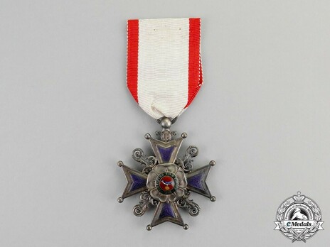 Leopold Order, Type III, III Class Cross Obverse