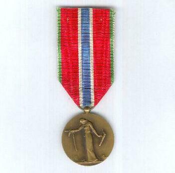 Bronze Medal (stamped "M DELANNOY") Obverse