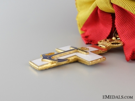 Grand Cross (white distinction) (silver, silver gilt) Obverse