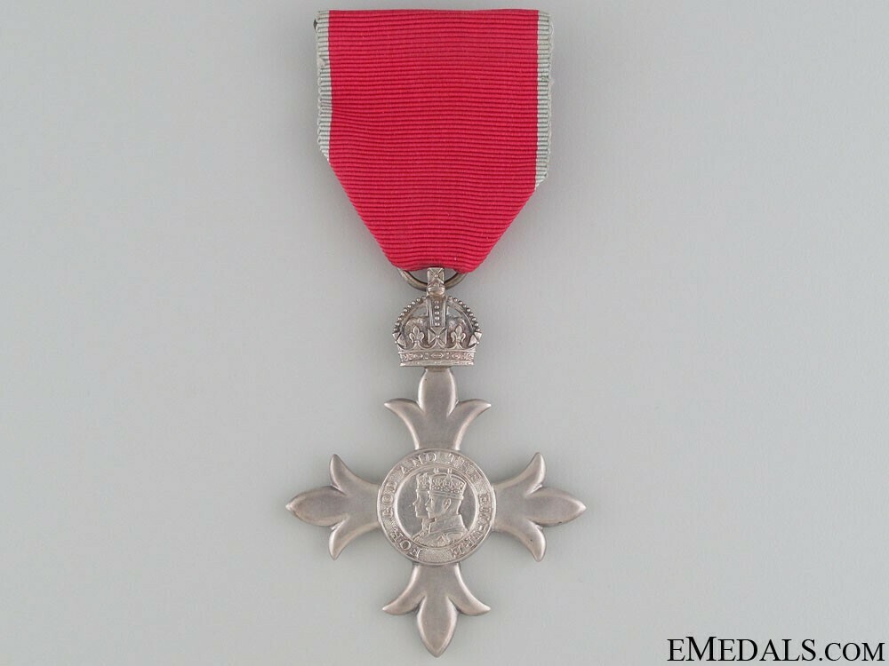 Member+%28for+men%2c+civil+division%29+%28by+royal+mint%29+obverse