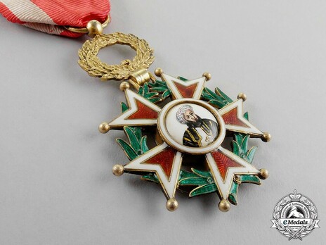 Order of the Brilliant Star of Zanzibar, Type IV, V Class Knight (with portrait) Obverse