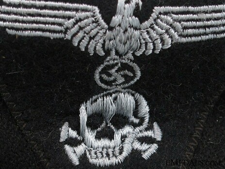 Waffen-SS NCO/EM's Visored Field Cap M43 (Panzer version) Detail